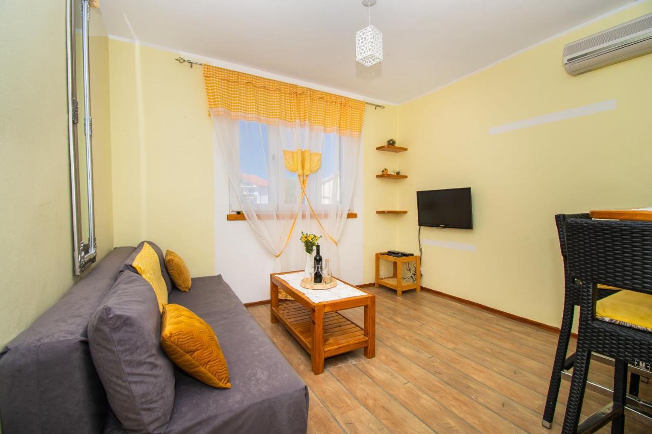 Apartments Happy Place Vodice Bagian luar foto
